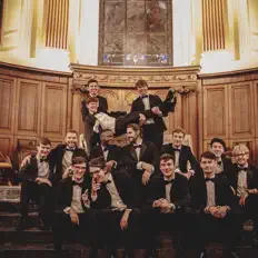 Dengarkan Trinitones, tonton video musik, baca bio, lihat tanggal tur & lainnya!