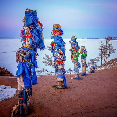 Sacred Earth (feat. Aira Winterland) - Single