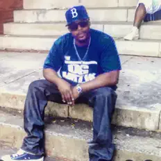 Ouça G-LEW, assista a videoclipes, leia a biografia, veja as datas das turnês e mais!