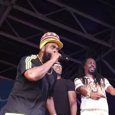 Ascolta Joe 90, guarda video musicali, leggi la biografia, vedi le date del tour & altro!