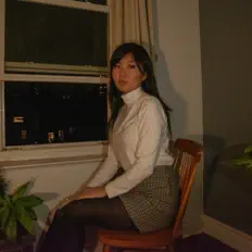 claire junoを聴いたり、ミュージックビデオを鑑賞したり、経歴やツアー日程などを確認したりしましょう！