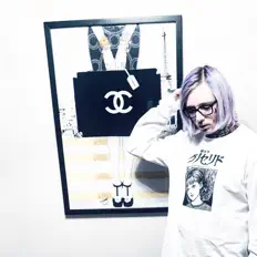 聆聽 HeyyJulian、觀看音樂影片、閱讀小傳、查看巡演日期等！