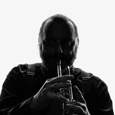 Thomas Ganschを聴いたり、ミュージックビデオを鑑賞したり、経歴やツアー日程などを確認したりしましょう！