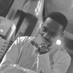 BabaKelaniを聴いたり、ミュージックビデオを鑑賞したり、経歴やツアー日程などを確認したりしましょう！