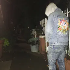 收听 Yvn Deem、观看音乐视频、阅读小传、查看巡演日期等 ！