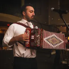 Listen to Claudio Santaluce, watch music videos, read bio, see tour dates & more!