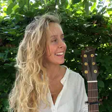 Luister naar Allegra, bekijk muziekvideo's, lees de bio, bekijk de tourdata, en meer!