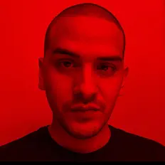 Ouça Mr. Chevere, assista a videoclipes, leia a biografia, veja as datas das turnês e mais!