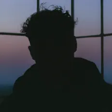 Dengarkan AY AY, tonton video musik, baca bio, lihat tanggal tur & lainnya!