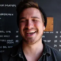 收听 Northern Abbey、观看音乐视频、阅读小传、查看巡演日期等 ！