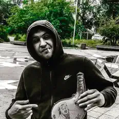 Escucha a Шумер, mira videos musicales, lee su biografía, consulta las fechas de las gira y más.