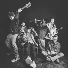 Hör dir Dane & The Soup an, schau dir Musikvideos an, lies die Biografie, finde Tourdaten und mehr!