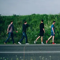 Escucha a Двері боком, mira videos musicales, lee su biografía, consulta las fechas de las gira y más.