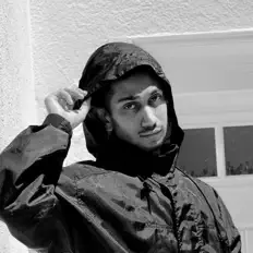 Arun Desai सुनें, म्यूज़िक वीडियो देखें, बायो पढ़ें, दौरे की तारीखें और बहुत कुछ देखें!