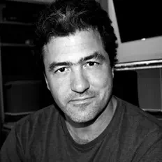 Poslechněte si interpreta Santiago Walsh, sledujte hudební videa, přečtěte si životopis, podívejte se na data turné a další informace.