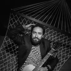 收听 Дядя Солнышко、观看音乐视频、阅读小传、查看巡演日期等 ！