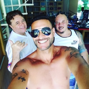 Salve Jorge (feat. Robson Jorge Jr)