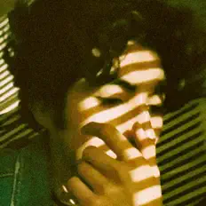 收听 Satellite Boy、观看音乐视频、阅读小传、查看巡演日期等 ！