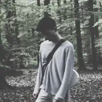 undefined dinle, müzik videolarını izle, biyografisini oku, tur tarihlerini ve daha fazlasını gör!