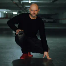 收听 JJ Mullor、观看音乐视频、阅读小传、查看巡演日期等 ！