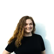 Ouve Tori, vê vídeos de música, lê a biografia, vê as datas da digressão e muito mais!