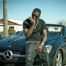 Dub Fuegoを聴いたり、ミュージックビデオを鑑賞したり、経歴やツアー日程などを確認したりしましょう！