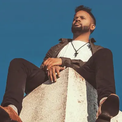 Listen to Ellis Jay, watch music videos, read bio, see tour dates & more!