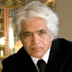 Roberto Bravoを聴いたり、ミュージックビデオを鑑賞したり、経歴やツアー日程などを確認したりしましょう！