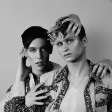 Slow Dance dinle, müzik videolarını izle, biyografisini oku, tur tarihlerini ve daha fazlasını gör!