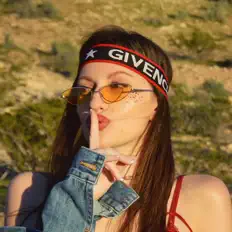 收听 Angelina Alexon、观看音乐视频、阅读小传、查看巡演日期等 ！