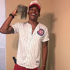 Hör dir Chappo an, schau dir Musikvideos an, lies die Biografie, finde Tourdaten und mehr!