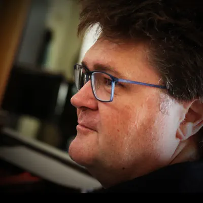 Listen to Riaan Eloff, watch music videos, read bio, see tour dates & more!