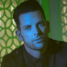 Listen to Chris Mann, watch music videos, read bio, see tour dates & more!