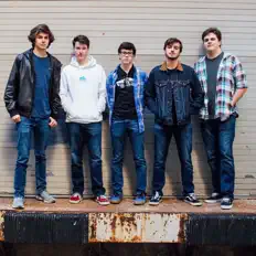 Hör dir Loose Ties an, schau dir Musikvideos an, lies die Biografie, finde Tourdaten und mehr!