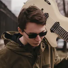 Poslechněte si interpreta Heartpiercer, sledujte hudební videa, přečtěte si životopis, podívejte se na data turné a další informace.
