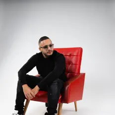 Dengarkan DJ Nag's, tonton video musik, baca bio, lihat tanggal tur & lainnya!