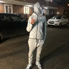 收听 CFigz、观看音乐视频、阅读小传、查看巡演日期等 ！