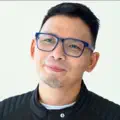 Menari Dalam Hujan