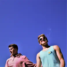 Posłuchaj wykonawcy SAND&SEA, obejrzyj teledyski, przeczytaj biografię, zobacz daty tras koncertowych i nie tylko!