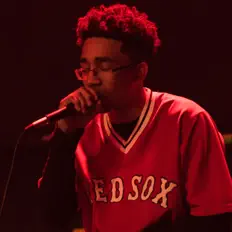 Dengarkan Vutumn Jay, tonton video musik, baca bio, lihat tanggal tur & lainnya!