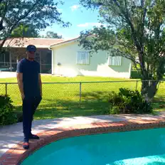 Listen to Kndall Xiaro, watch music videos, read bio, see tour dates & more!