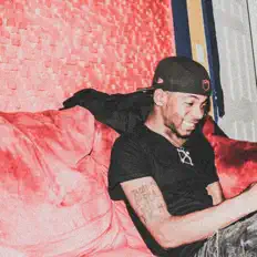 Dengarkan DrePapi, tonton video musik, baca bio, lihat tanggal tur & lainnya!