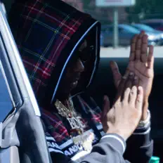 Escucha a Yung Slim, mira videos musicales, lee su biografía, consulta las fechas de las gira y más.