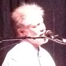 Ouve John Lovejoy, vê vídeos de música, lê a biografia, vê as datas da digressão e muito mais!