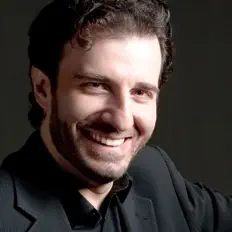 收听 Serouj Kradjian、观看音乐视频、阅读小传、查看巡演日期等 ！