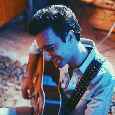 Listen to Fede Algarra, watch music videos, read bio, see tour dates & more!