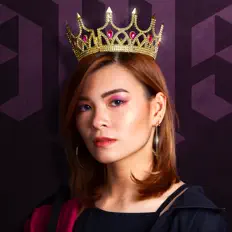 聆聽 AmanderSings、觀看音樂影片、閱讀小傳、查看巡演日期等！