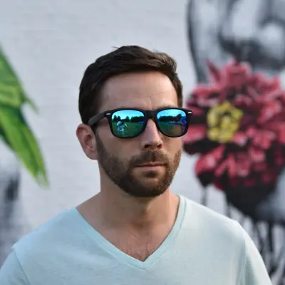 Listen to Jackson Snapp, watch music videos, read bio, see tour dates & more!