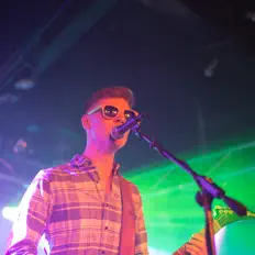 Escucha a Prostar, mira vídeos musicales, lee la biografía, consulta fechas de giras y mucho más.