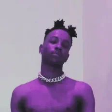 聆聽 T.D.D.、觀看音樂影片、閱讀小傳、查看巡演日期等！